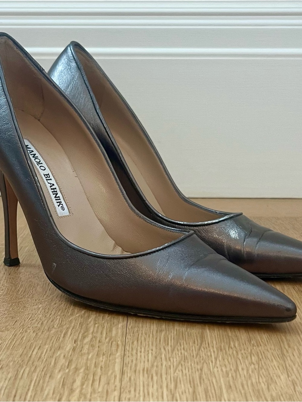 Manolo Blahnik Metallic Gray Pointed-Toe Stiletto Heels Size US 6.5/EU 36.5